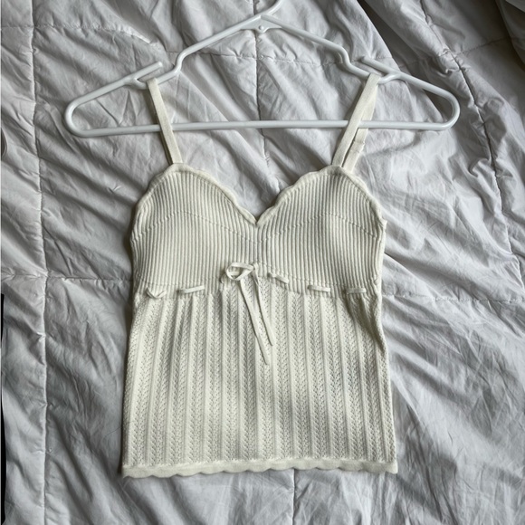 Wilfred Tops - ARITZIA WILFRED SOLOIST TOP IN LIGHT BIRCH